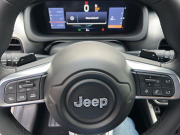 Jeep Avenger 1.2 Overland 4xe KAMERA LED ALLRAD SHZ