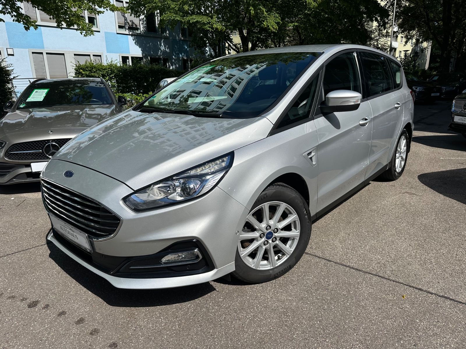 Ford S-Max - 1