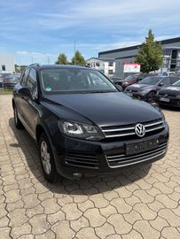 Volkswagen Touareg - 3