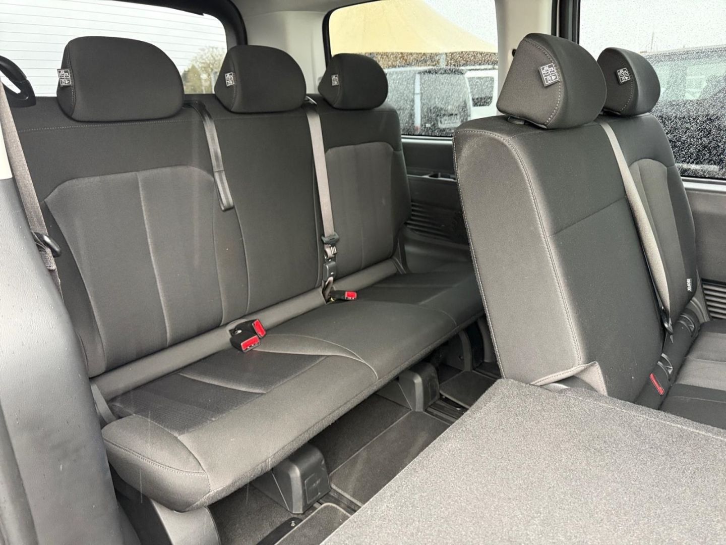 Fahrzeugabbildung Hyundai STARIA Trend 2.2 CRDi 9-SITZER+360°CAM+LED+ACAA