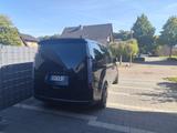 Hyundai STARIA 2.2 Prime 9-Sitzer 4WD Vollausstattung - blaue Hyundai STARIA