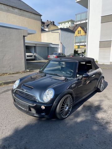 MINI John Cooper Works Cabrio