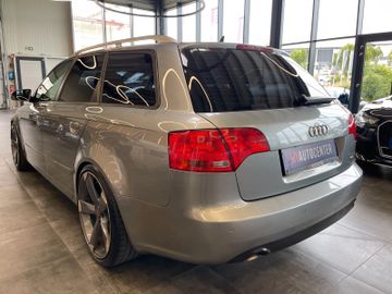 Audi A4 Avant 3.0 TDI quattro *NAVI*BI-XENON*TEMPOMAT