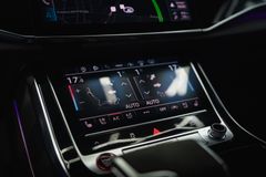 AUDI RSQ8 4.0 TFSI quattro*B&O*HU*MASSAGE*360*AHK*UVM