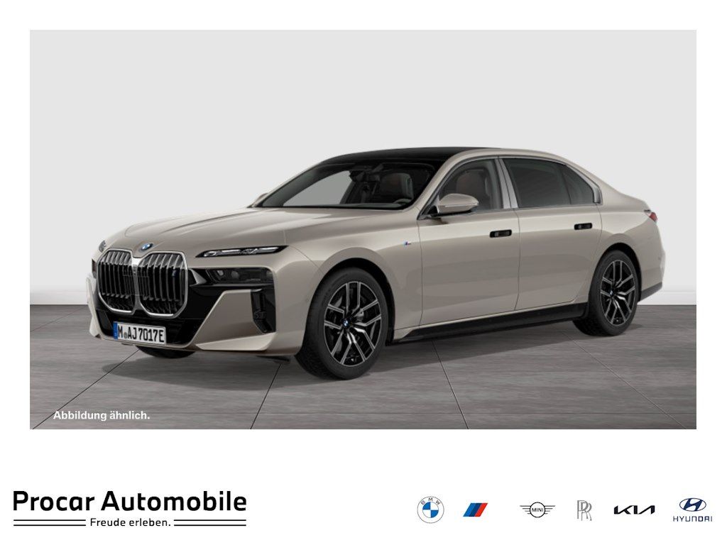 BMW i7 eDrive50 M Sport Fond Entertainment B&W SkyLo