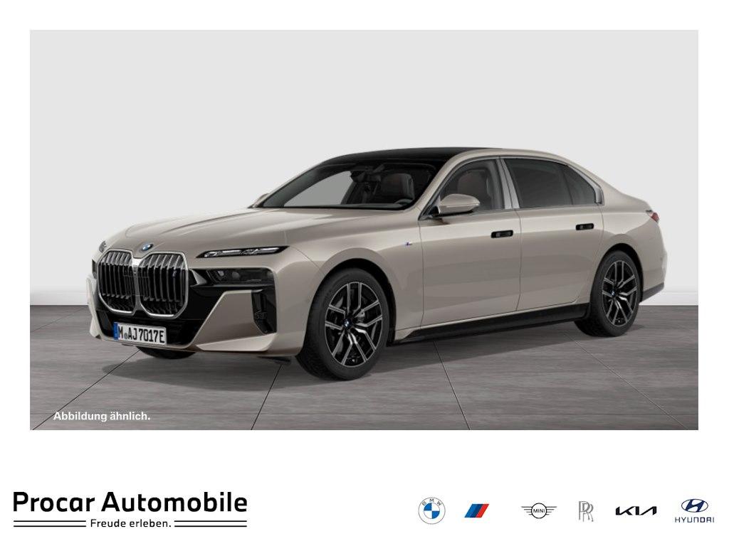 BMW i7 eDrive50 M Sport Fond Entertainment B&W SkyLo