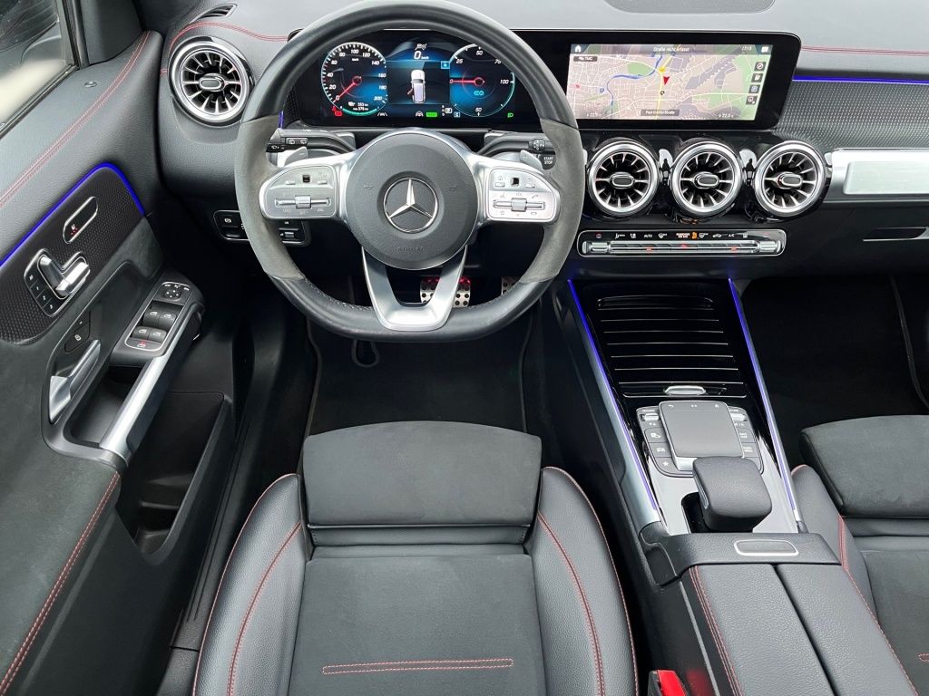 Fahrzeugabbildung Mercedes-Benz EQB 300 4M AMG Night Distr.+ Pano HUD 360° 7Sitz