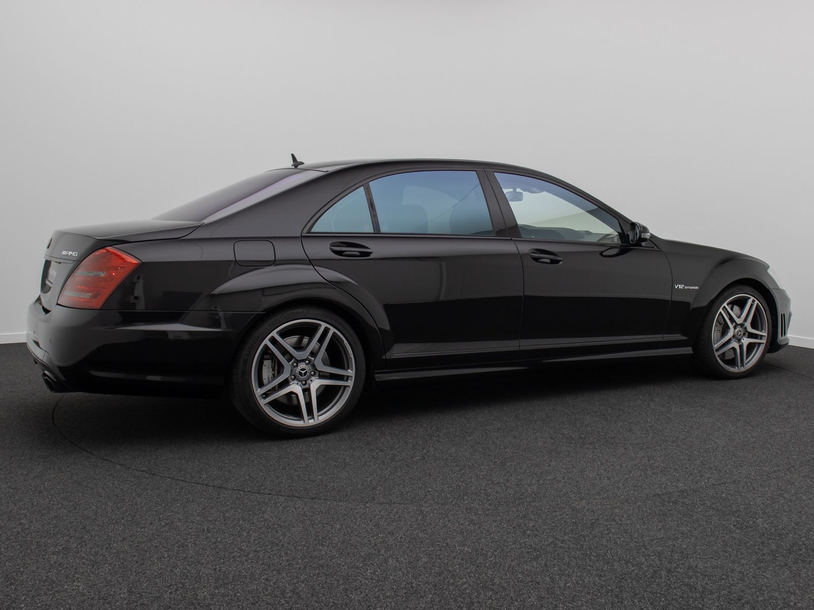 Fahrzeugabbildung Mercedes-Benz S 65 AMG Long Massage BiXenon Kamera GSD 20"Voll