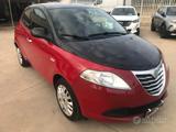 Lancia Ypsilon 1.2 Black & Red Edition Start&Stopp..... - Lancia Ypsilon von privat