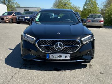 Mercedes E 220 - 4
