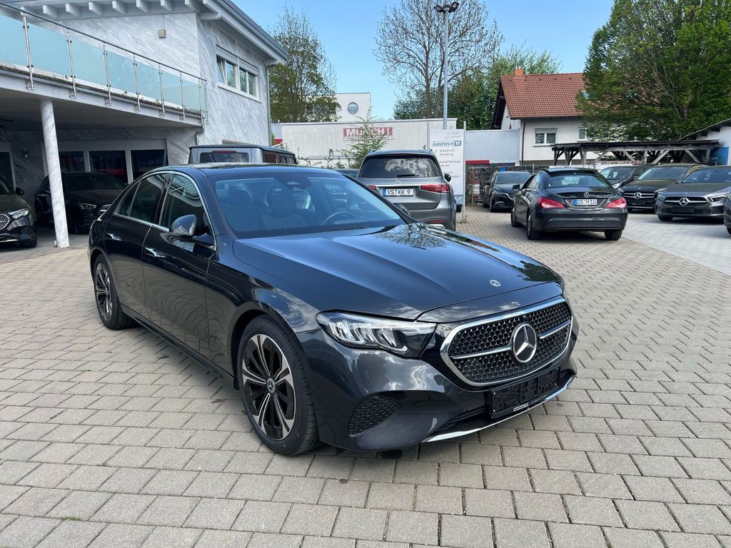 Mercedes-Benz E 220