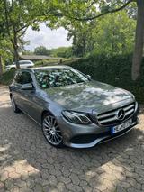 Mercedes-Benz E 220d T AVANTGARDE Autom. AVANTGARDE - Mercedes-Benz E 220 in Essen