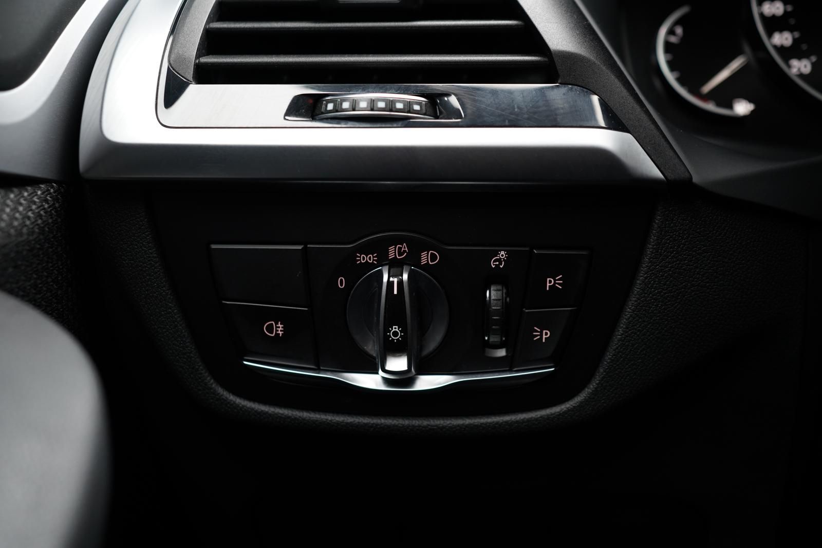 BMW X3 xDrive 20i | Business | LED | Navi | Kamera foto 18