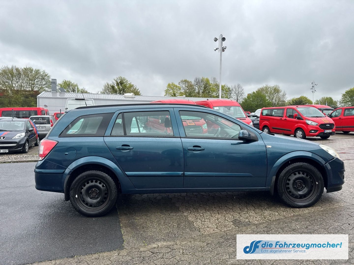 Fahrzeugabbildung Opel Astra H 1,9td Caravan Edition Temp *EXPORT
