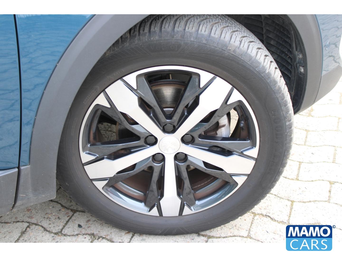 Peugeot 3008 1.2 Allure Pack AHK/Allwetter/SHZ/Kamera