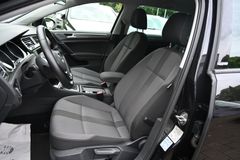 VW Golf VII Variant 1.6 TDI Allstar Navi DSG PDC