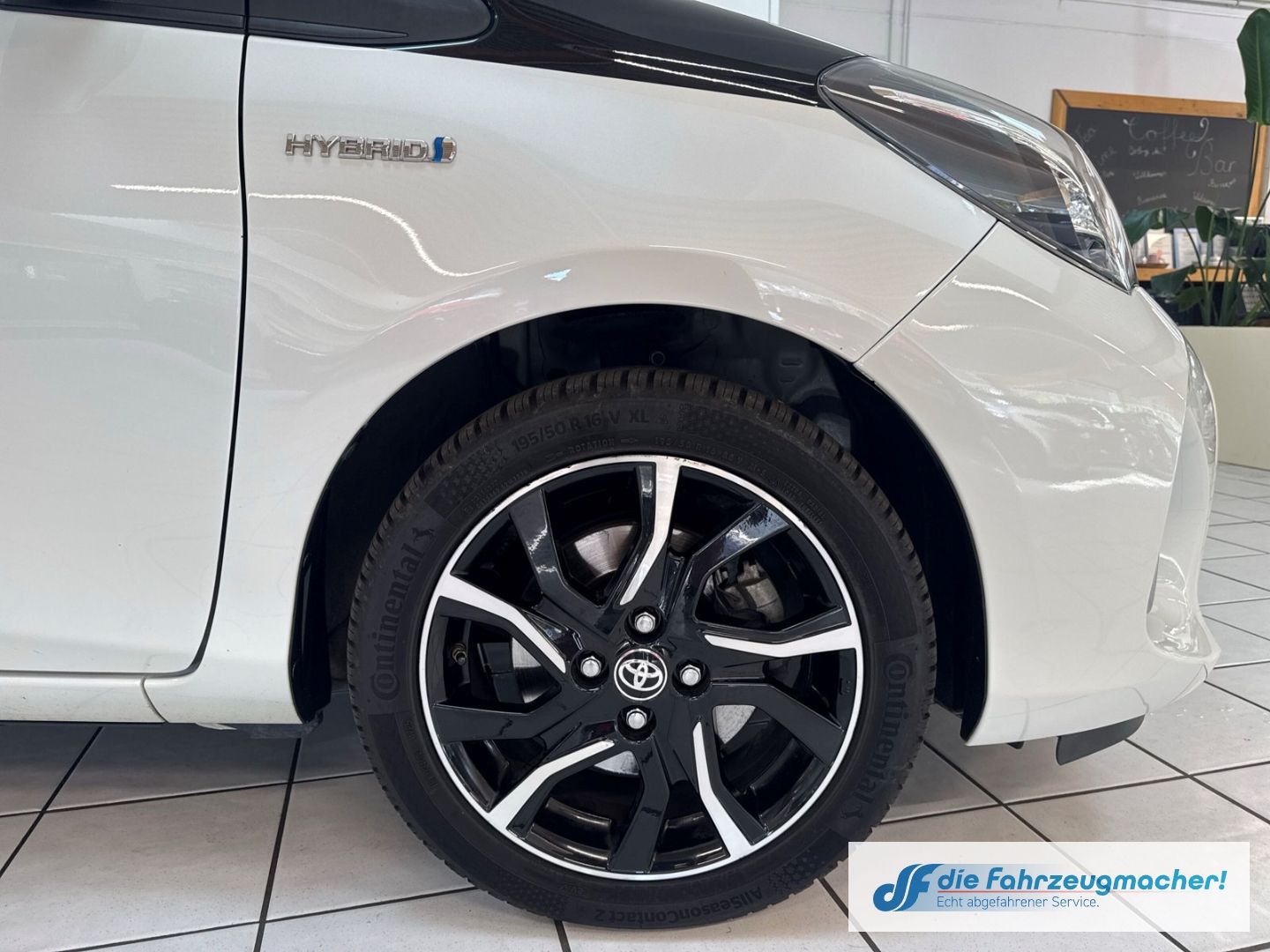 Fahrzeugabbildung Toyota Yaris Style Hybrid Mehrzonenklima DAB SHZ Keyles