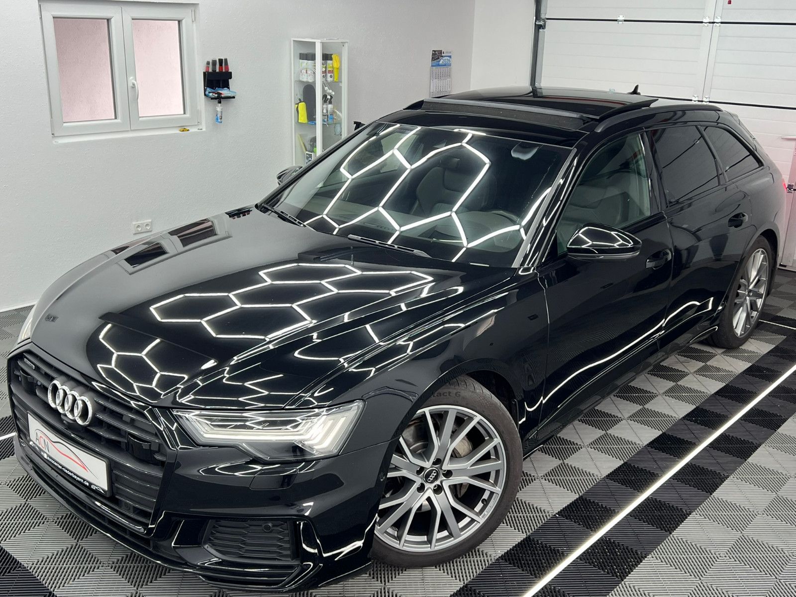 Fahrzeugabbildung Audi A6 Avant 50 TDI Quattro S-LINE/HDMATRIX/AHK/AMBI