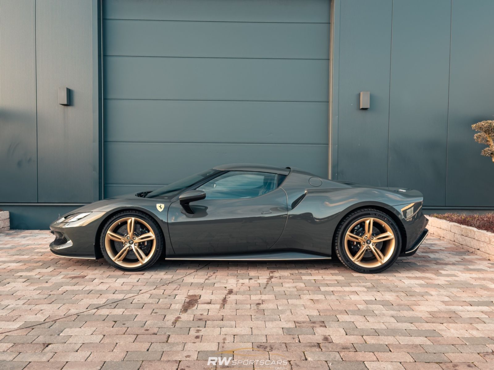 Fahrzeugabbildung Ferrari 296 GTB GTB DCT