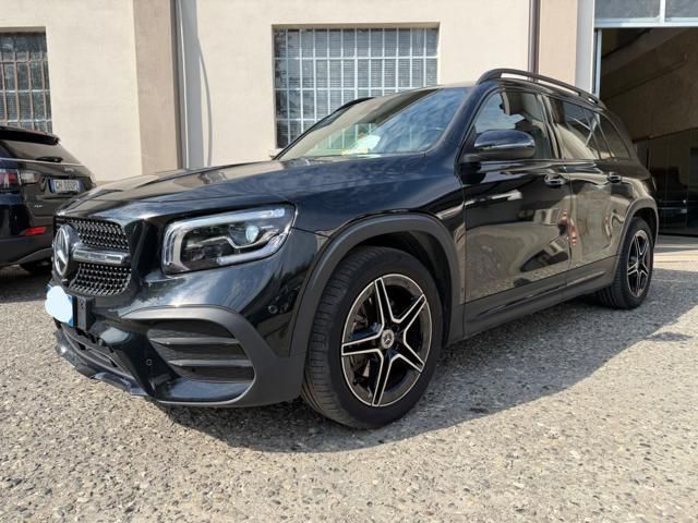 Image of Mercedes-Benz GLB 200