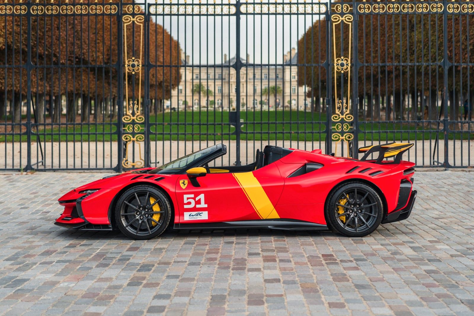 Ferrari SF90 XX Spider - 1 of 599, rare Hyper Club spec imagem 2
