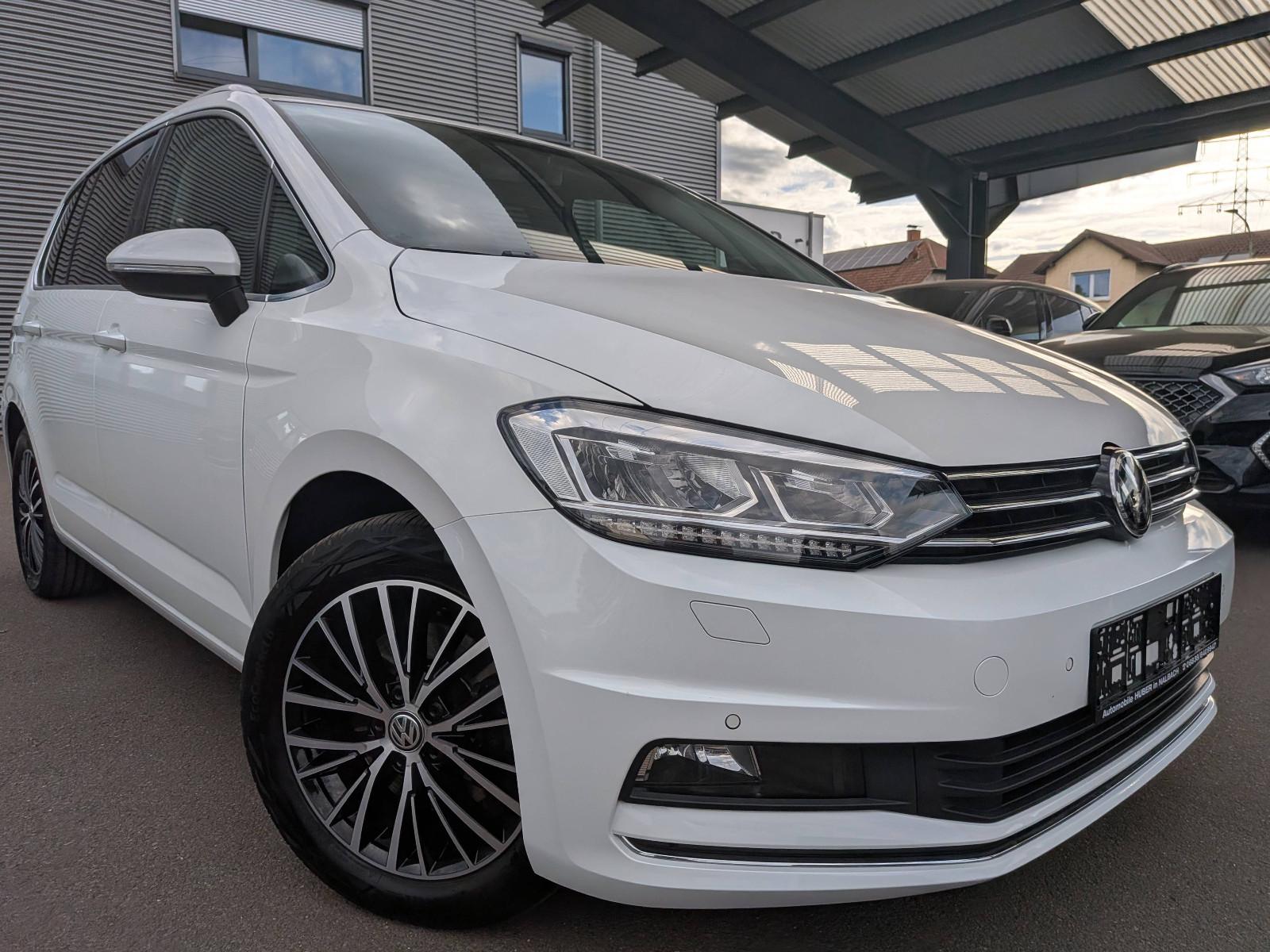 Volkswagen Touran Aut. Alcantara Navi LED Panorama 7-Sitze