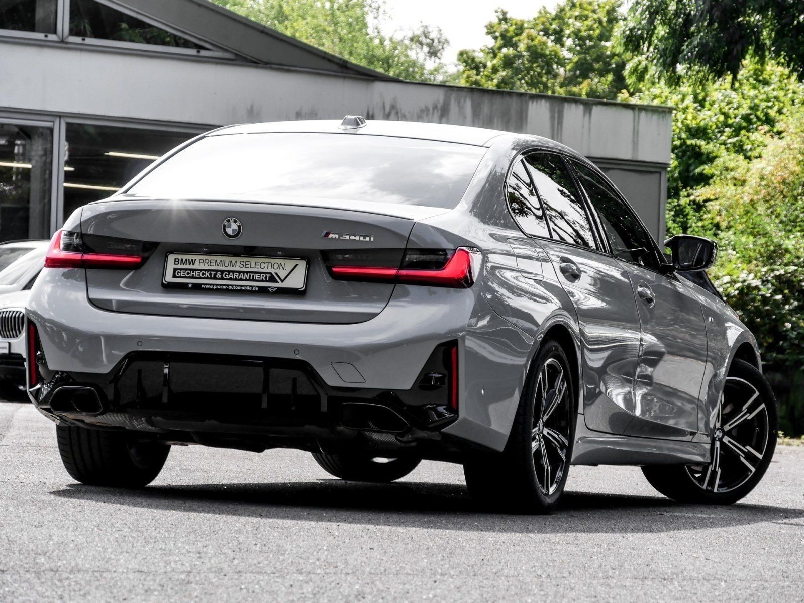 BMW M340i xDrive M SPORT ACC H K PA KOMFORTZG foto 2