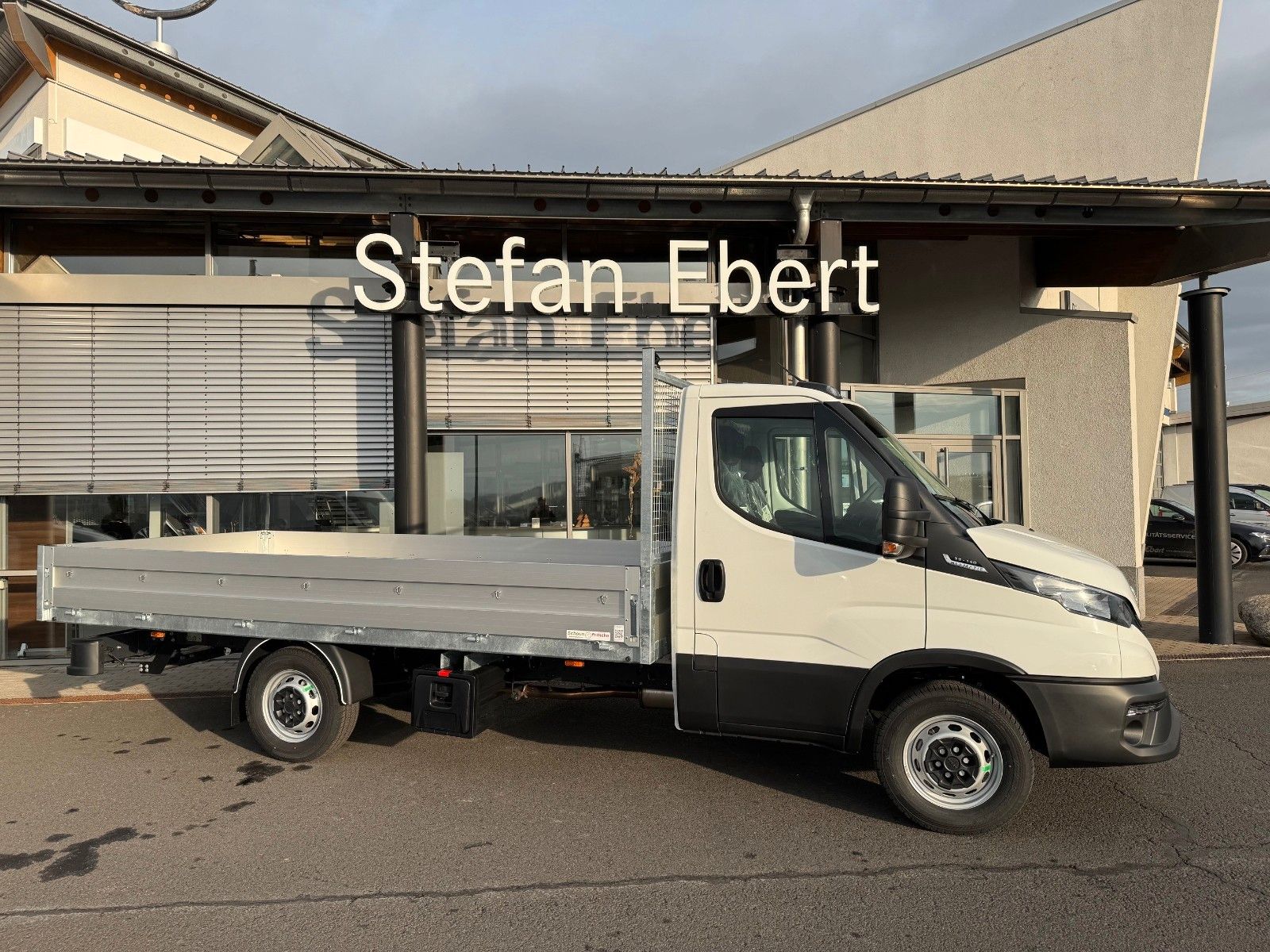 Fahrzeugabbildung Iveco Daily 35S14 A8*L4.260mm*Automatik*Kamera*