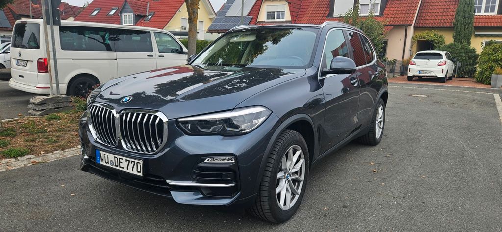 Image of BMW X5