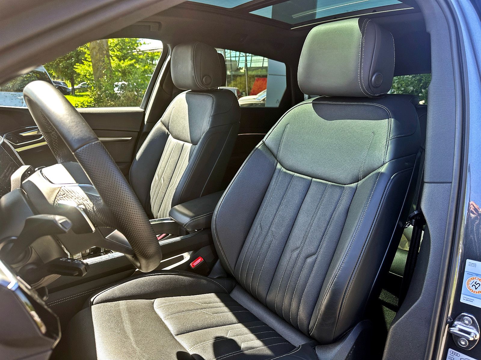 Audi Q8 e-tron - Bild 11
