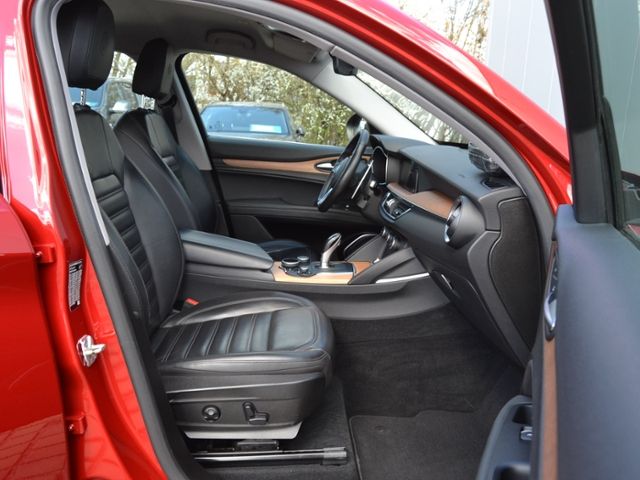 Stelvio 2.0 T Super Q4 Stelvio LUSSO-PAKET/XENON