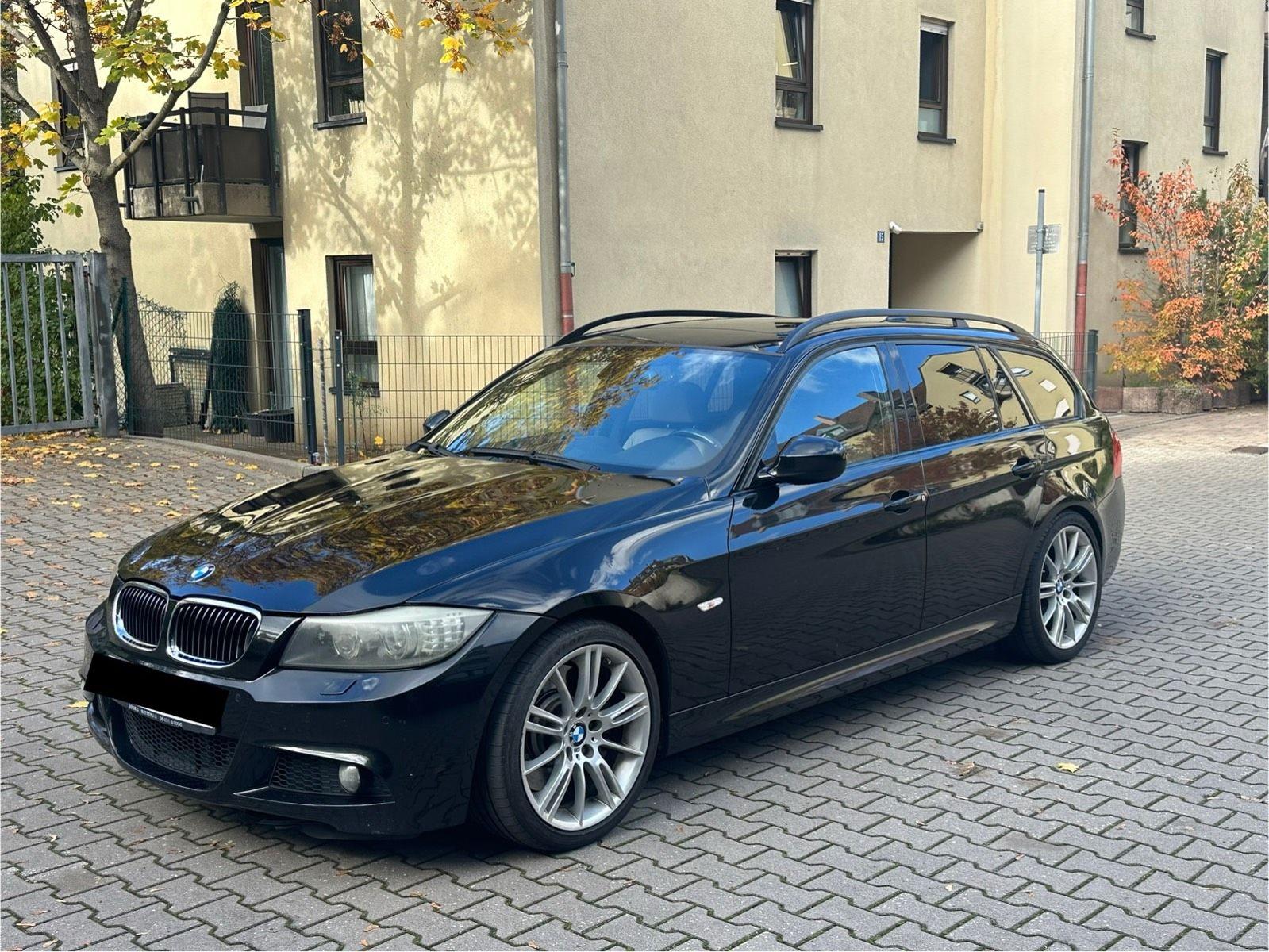 BMW 330, 2009
