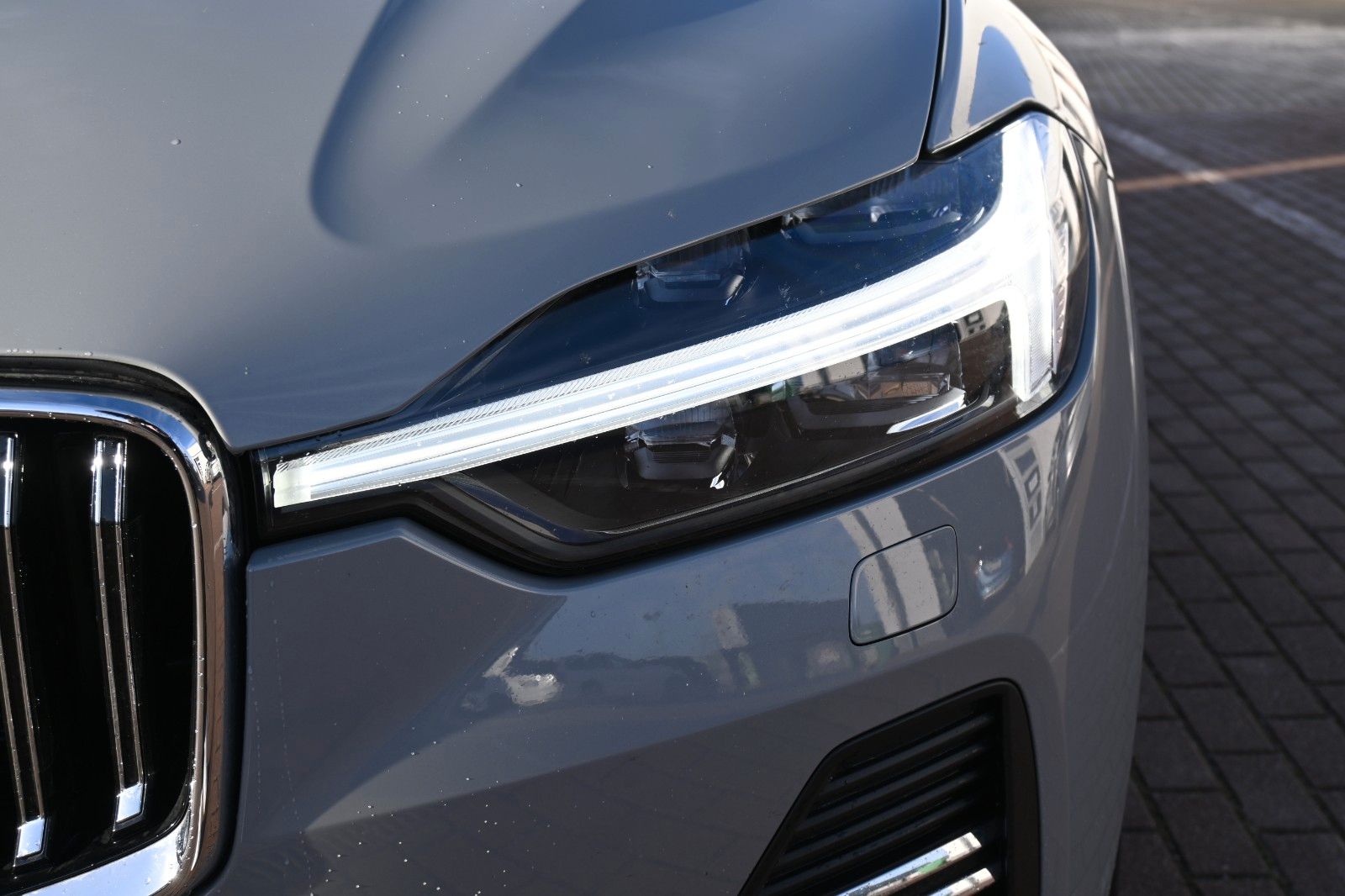 Fahrzeugabbildung Volvo XC60 T6 RC AWD 0,5% *H&K**FSHZG*BLIS*ACC