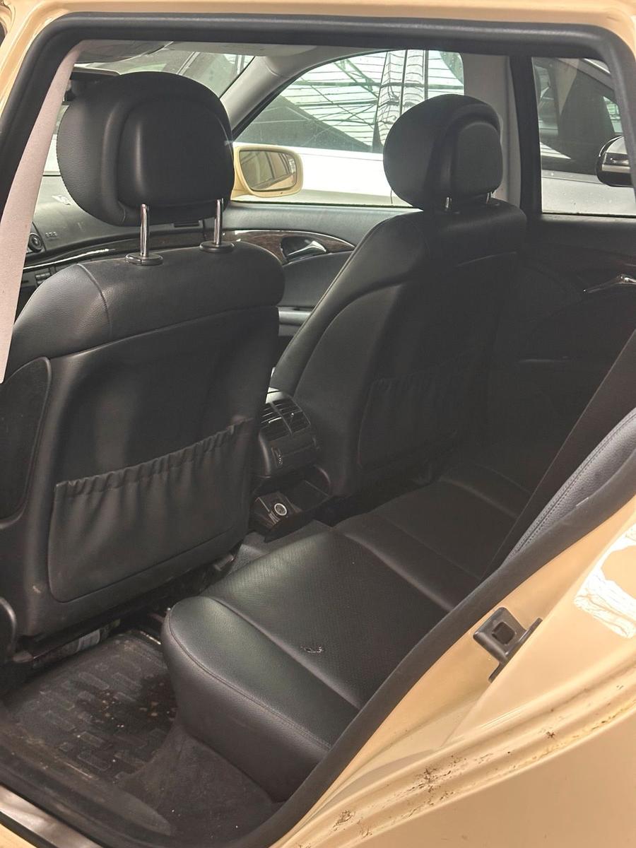 Mercedes-Benz E200 2009 — photo 7