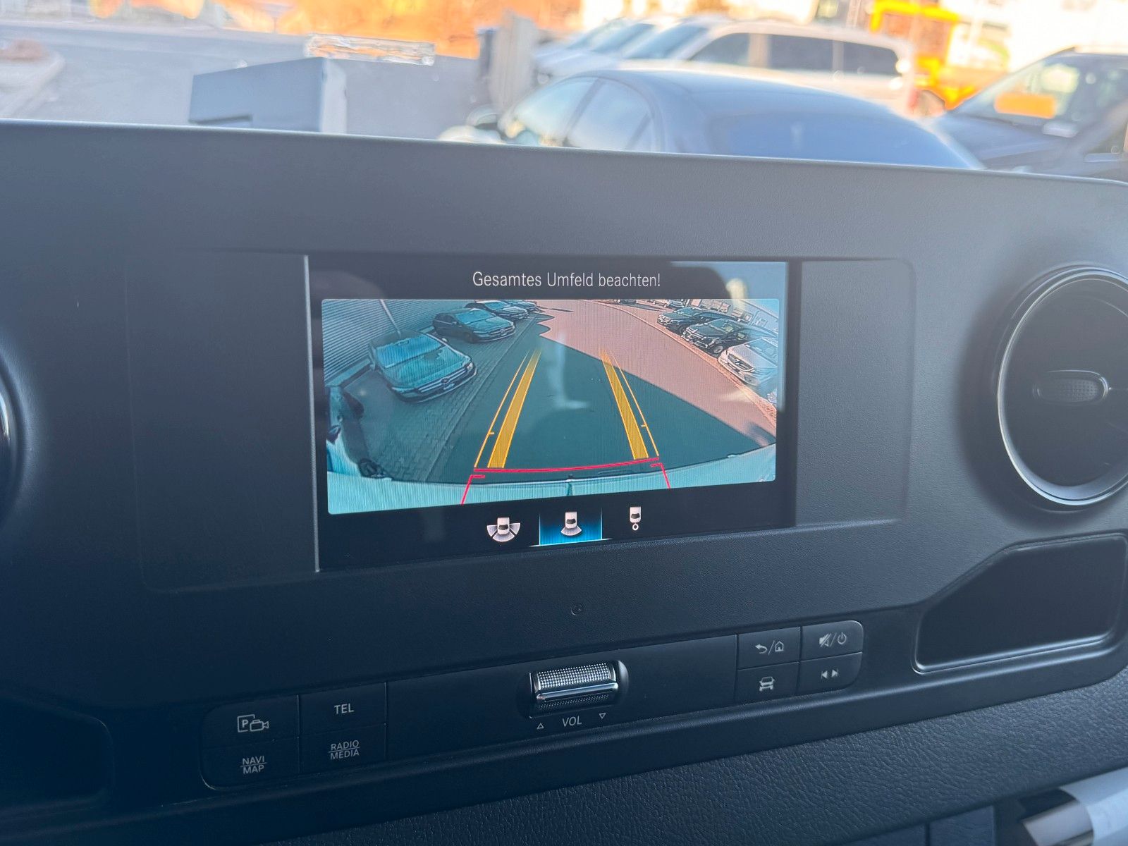 Fahrzeugabbildung Mercedes-Benz Sprinter 519 CDI DoKa/Mixto Stdheiz AHK3,5to