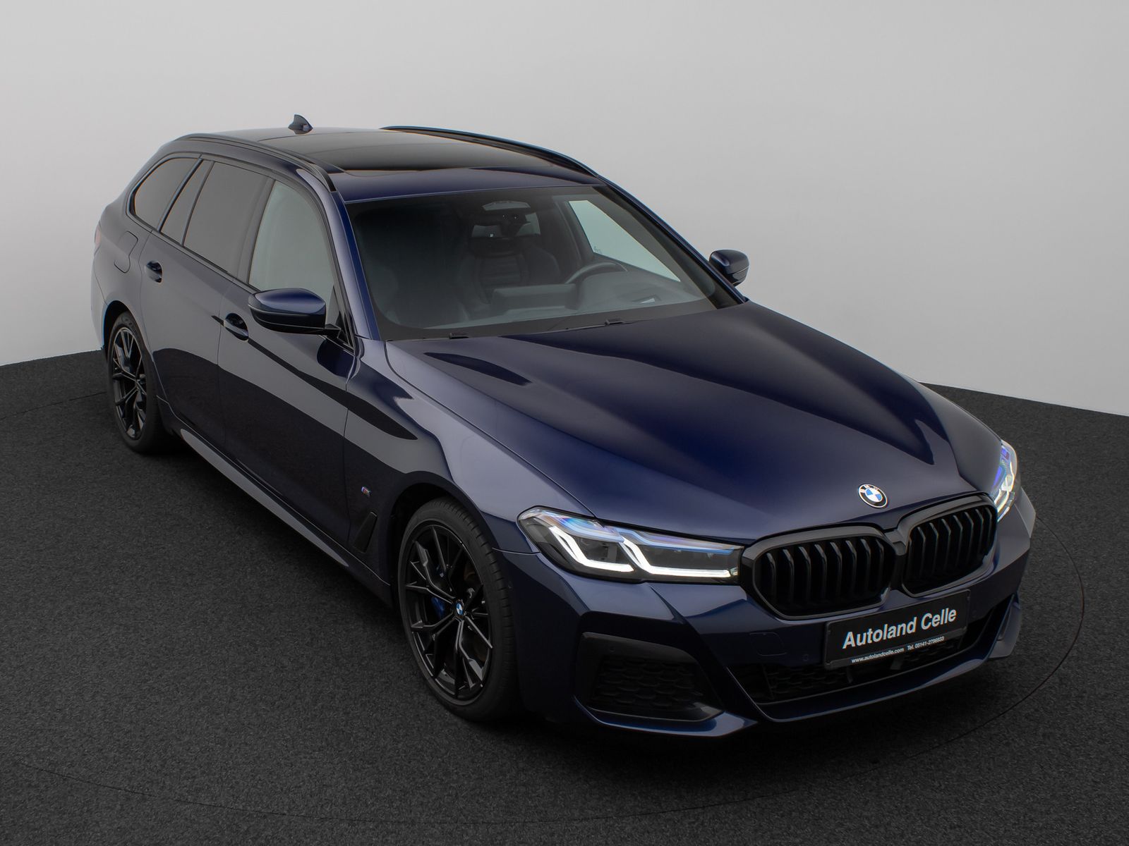 Fahrzeugabbildung BMW 520d xD M Sport FondEnt DAB Kamera Laser H/K 19"