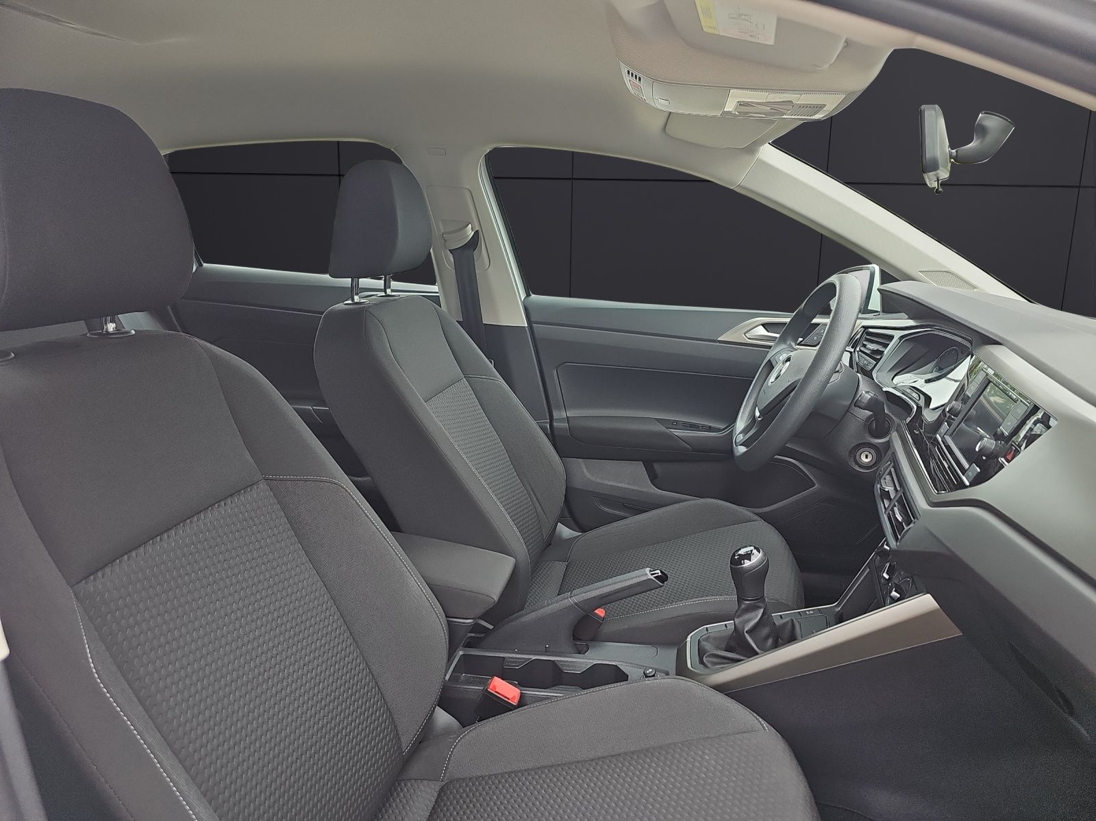 Fahrzeugabbildung Volkswagen Polo Comfortline TSI SHZ PDC DAB+ WeConnect Klim