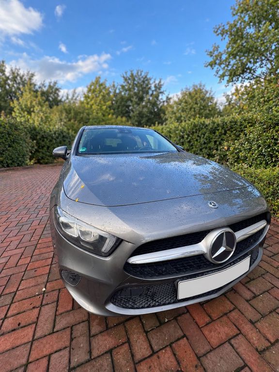 Image of Mercedes-Benz A 220