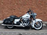 Harley-Davidson Harley Davidson Road King (2013) - Motorräder in Solingen