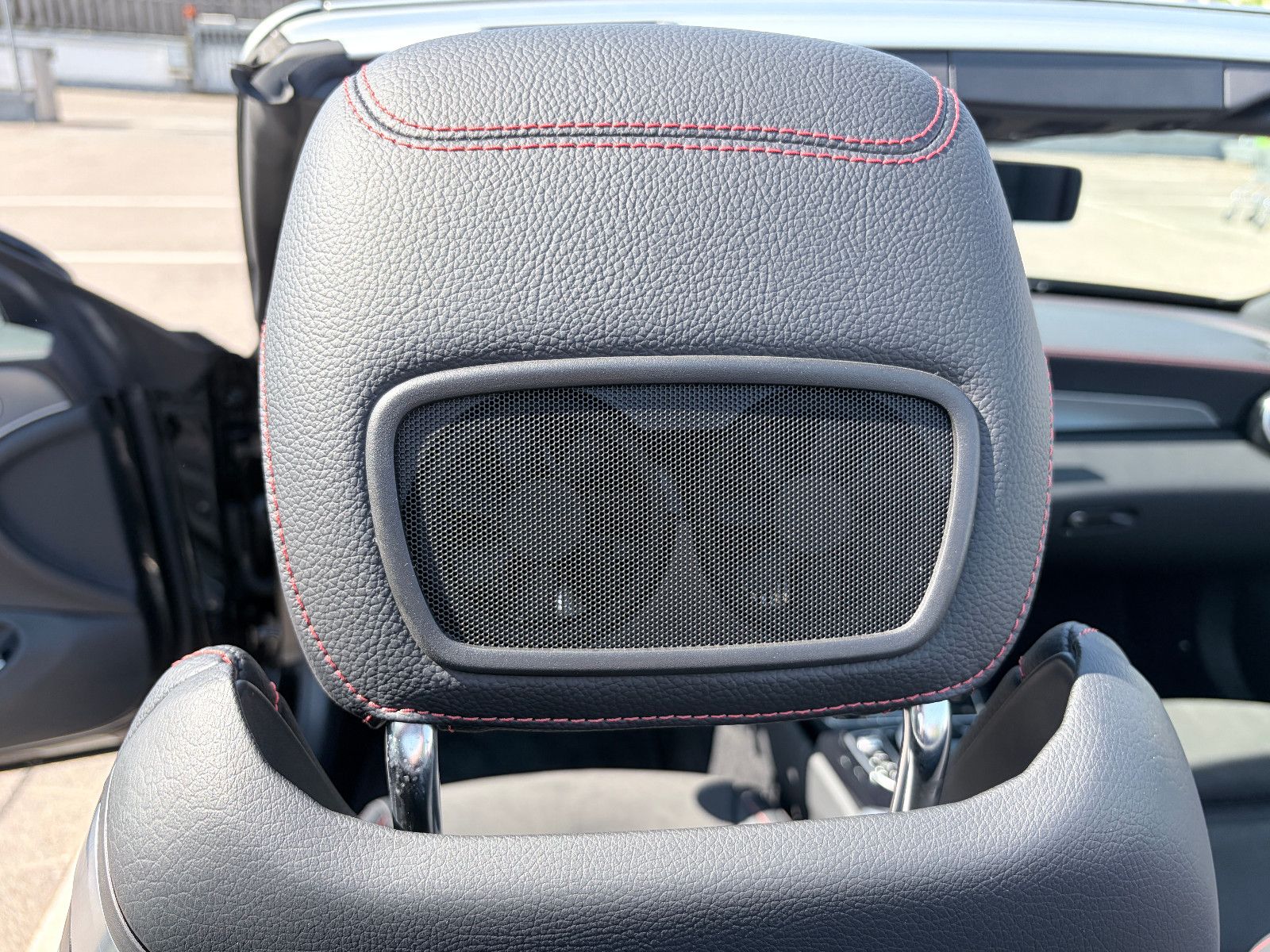 Mercedes-Benz C 300d AMG PLUS COMAND HUD DISTRONIC BURMESTER foto 24