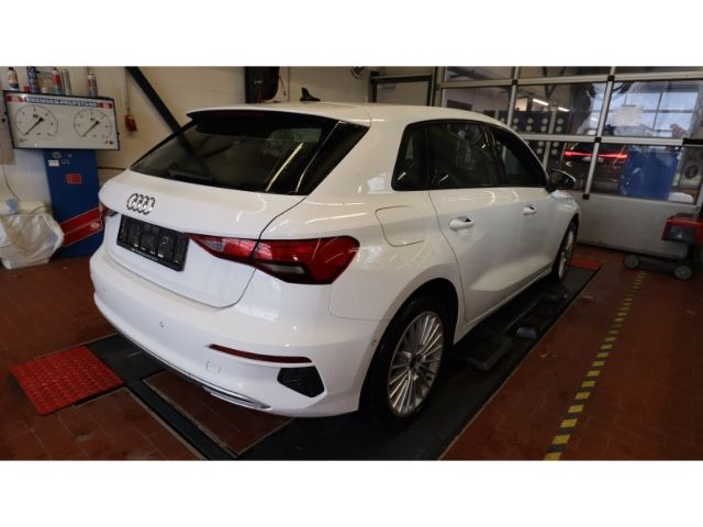 Audi A3 Spb. 40 TFSI e S tronic AHK+Businesspaket+Sou