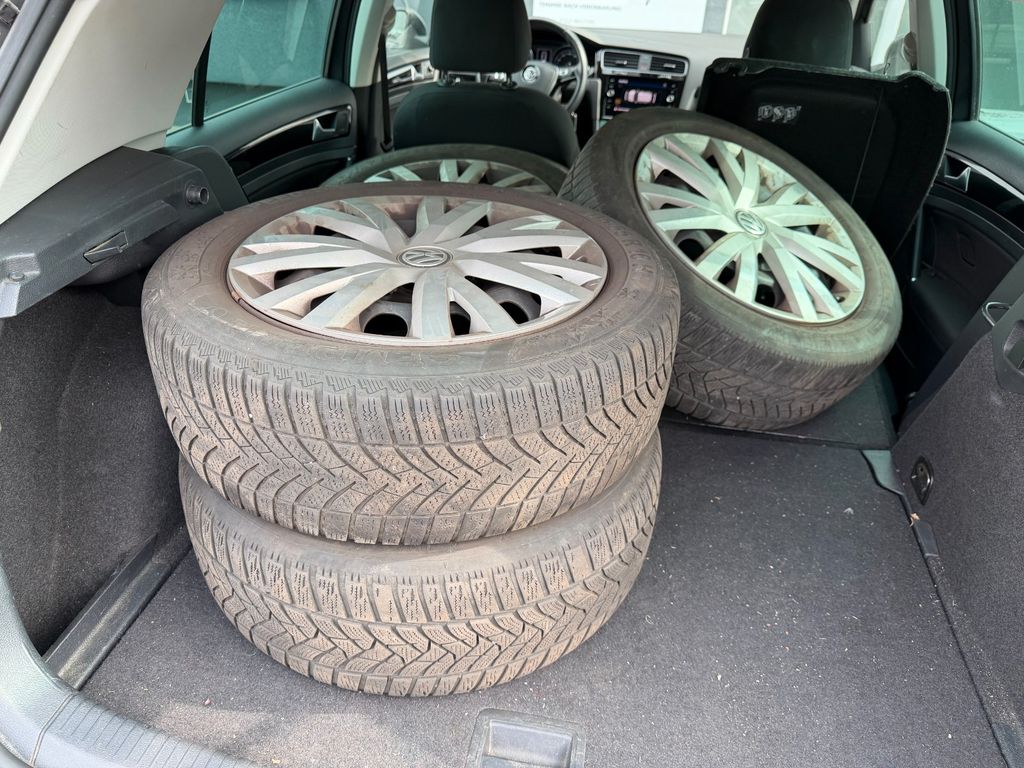 VW Golf - Bild 12