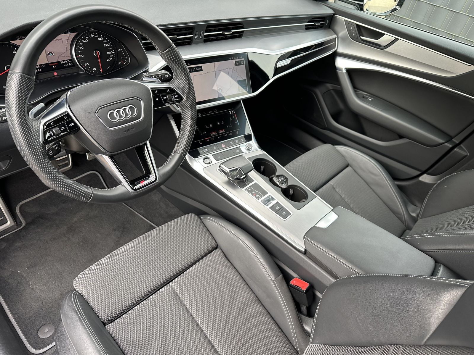 Fahrzeugabbildung Audi A6 Avant 45 TDI Qu S-Line NAV+LED+ACC+19ZOLL+VC