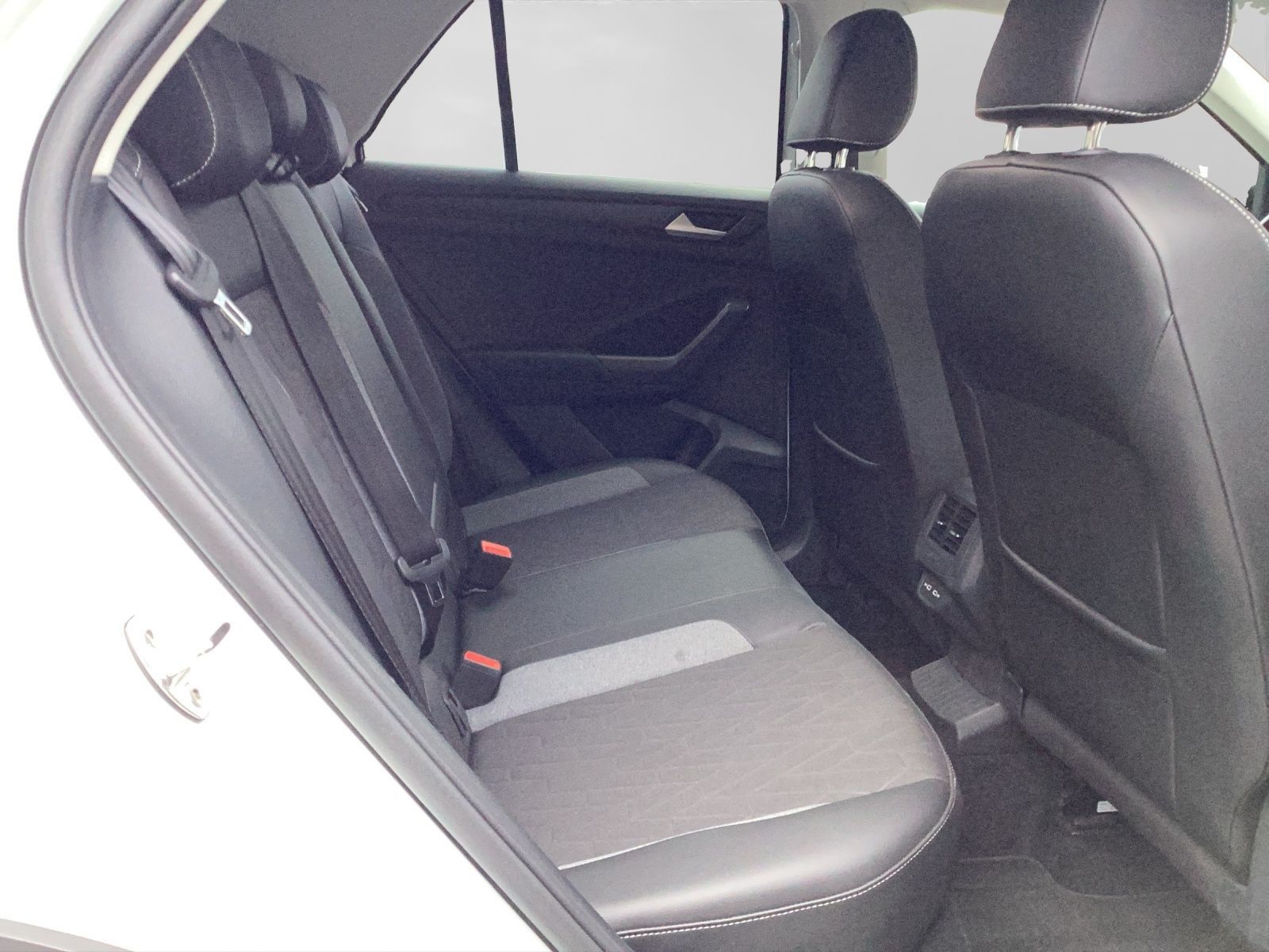 Volkswagen T-Roc - Bild 6