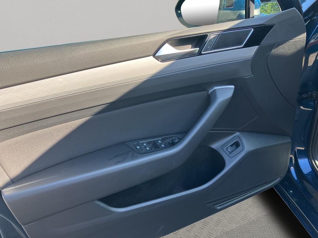 Volkswagen Passat Business 2.0 TDI DSG Navi AHK LED, миниатюра 10