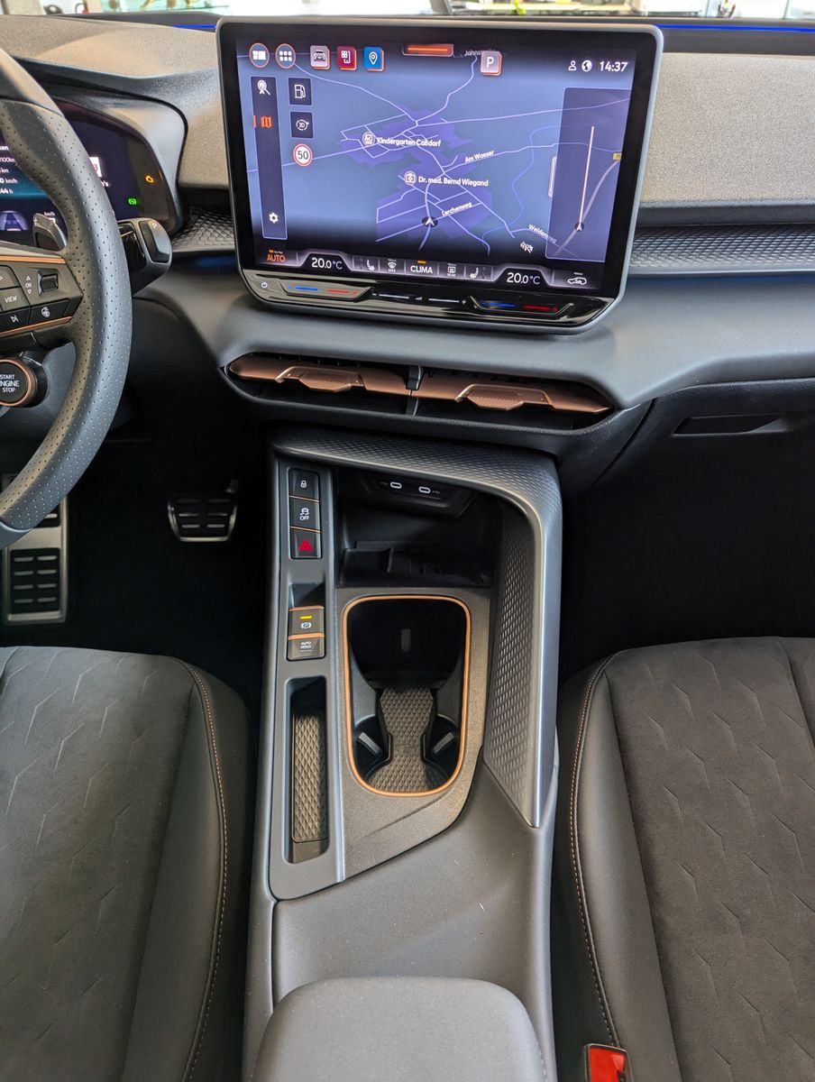 CUPRA Terramar 1.5 eTSI Dinamica Edge-Paket HUD 19" - Image 18