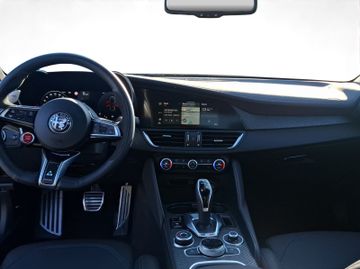 Alfa Romeo Giulia Quadrifoglio 2.9 V6 Bi-Turbo Kam.+KeyLess