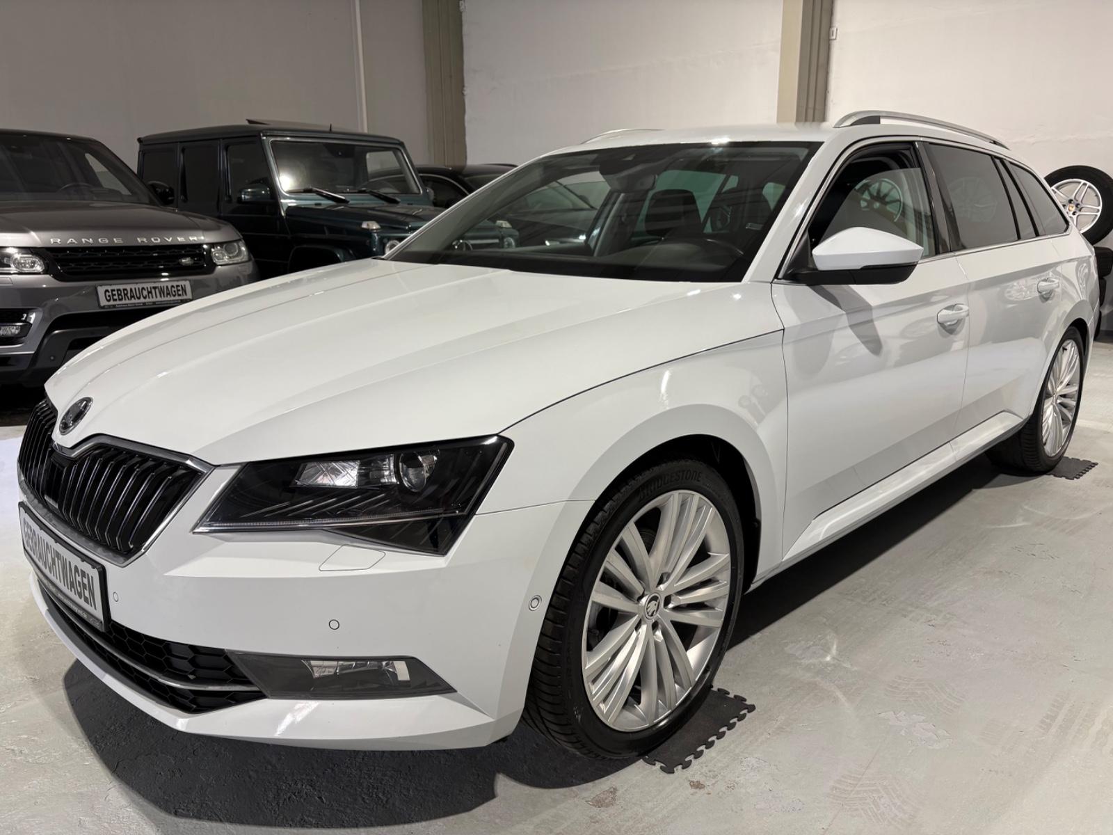 Skoda Superb Combi 2.0 TDI Style*Bi-Xenon*Leder*