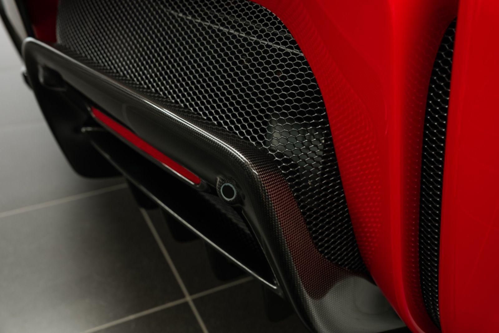Fahrzeugabbildung Ferrari SF90 Stradale FIORANO/CARBON/CAM