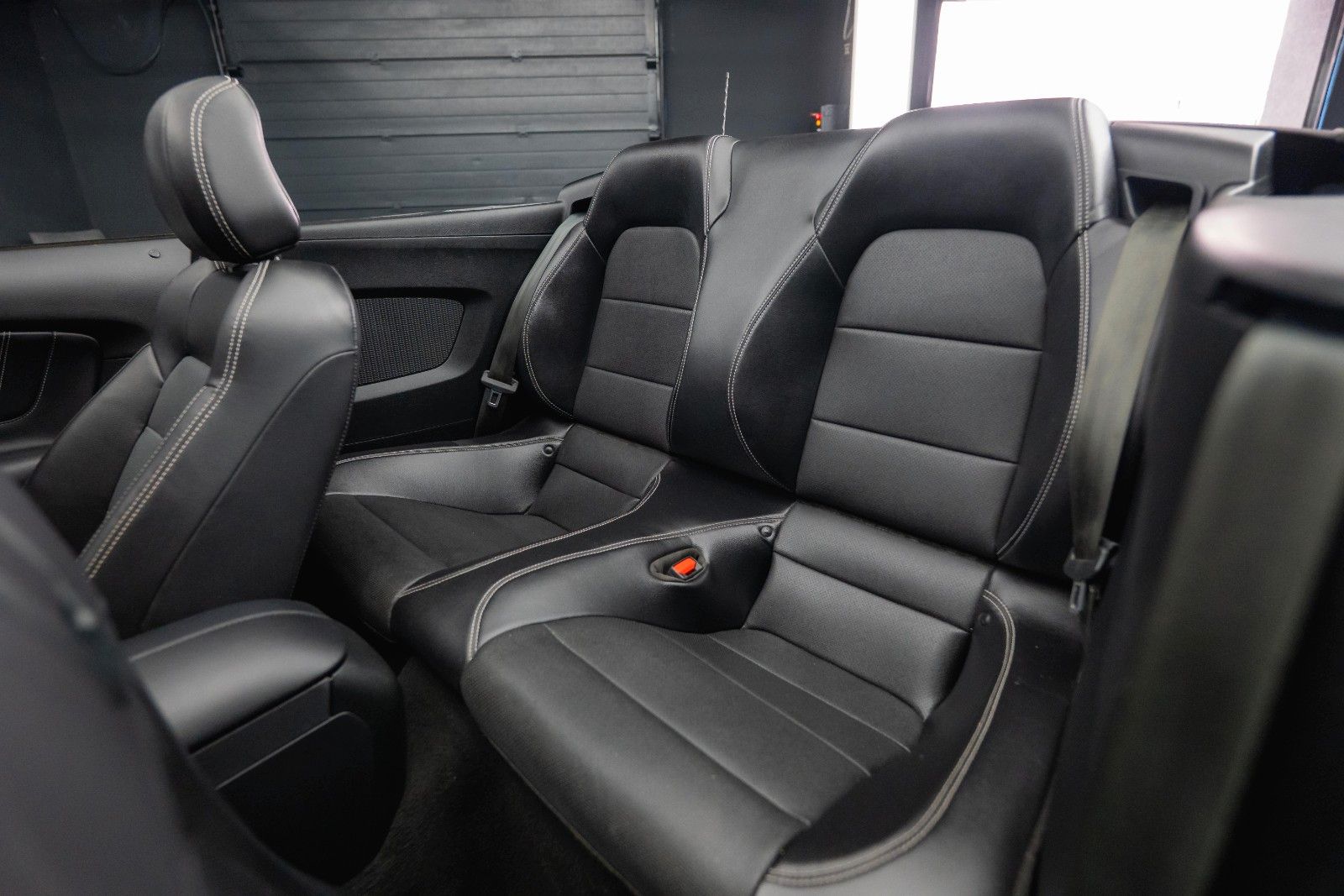 Fahrzeugabbildung Ford Mustang Shelby GT 500 5.0 V8 PREMIUM Performance